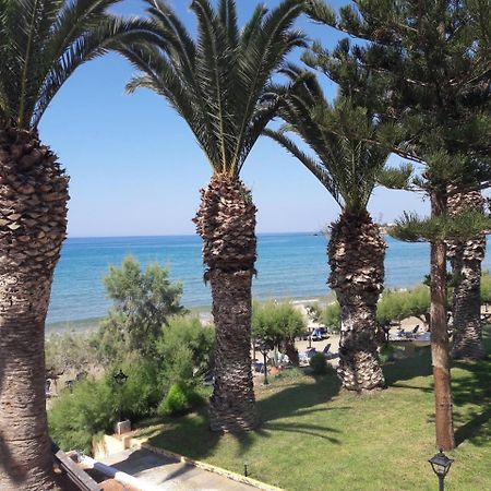 Blue Ocean Apartments Makrýgialos Dış mekan fotoğraf
