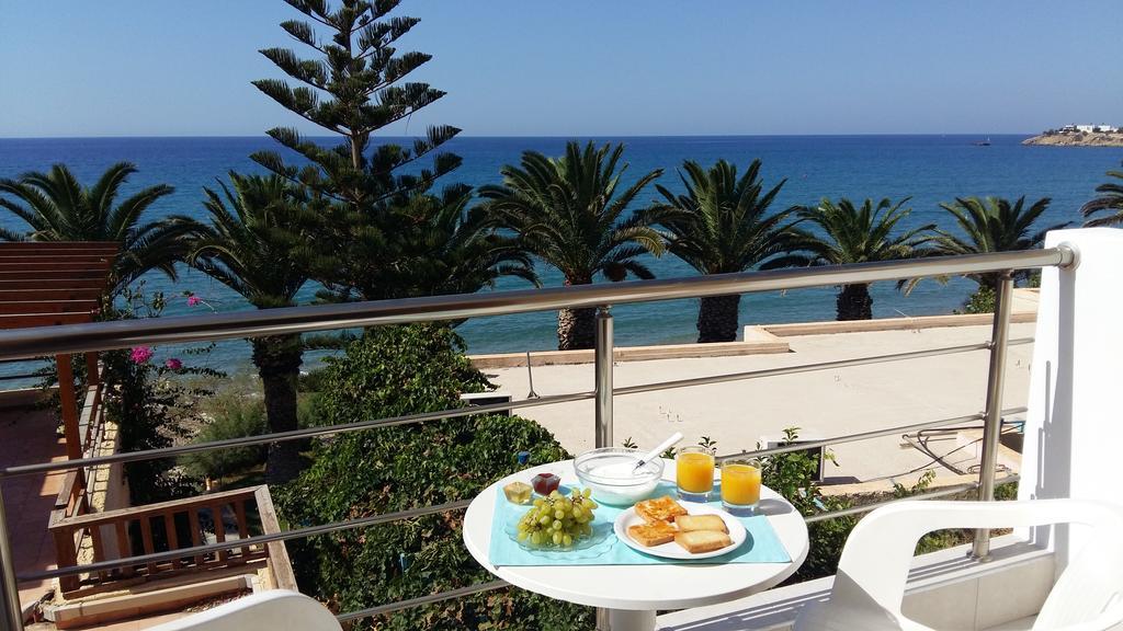 Blue Ocean Apartments Makrýgialos Dış mekan fotoğraf